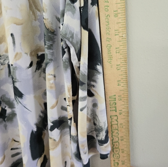 Susan Graver Liquid Knit Tunic with 3/4 Sleeves & Embellishments 2X Floral - Picture 11 of 12